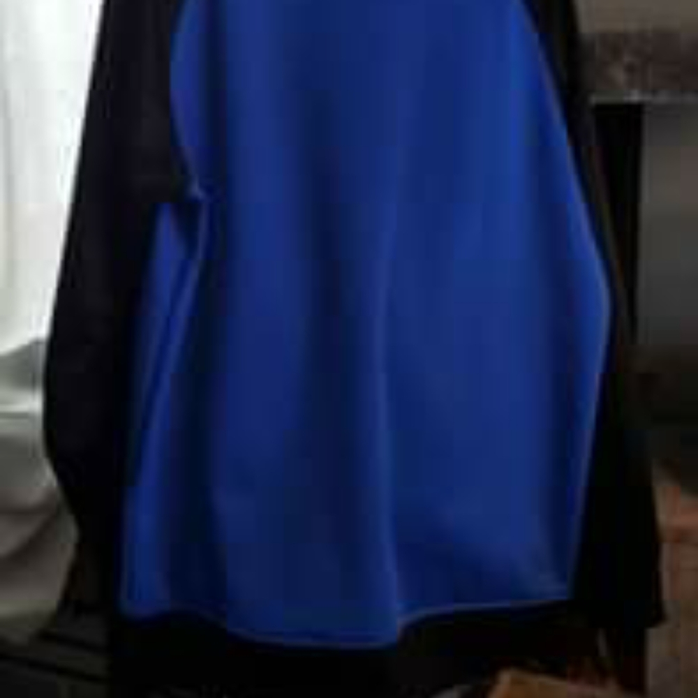 Sweatshirt Ride - Picture 4 of 5